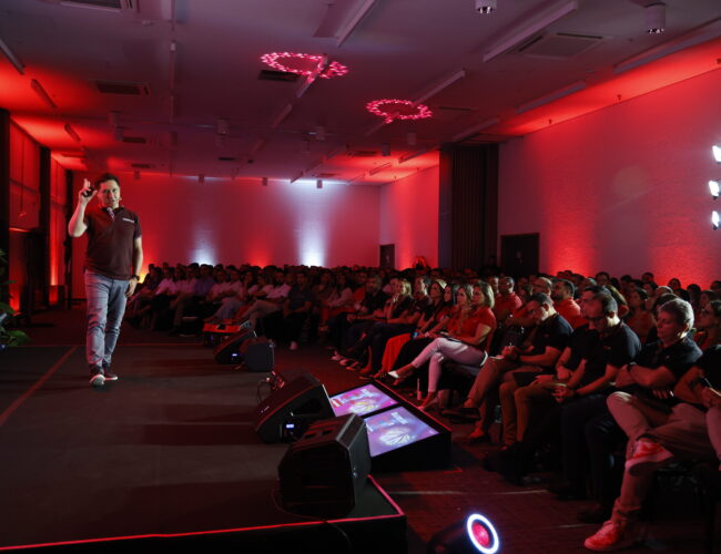 Executivos do Santander apresentam prioridades de 2026 com agenda estratégica em Florianópolis